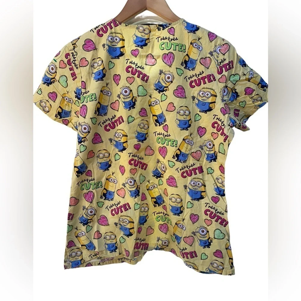 Despicable Me women’s minions heart yellow cotton scrub top M nurse kids - Picture 5 of 6